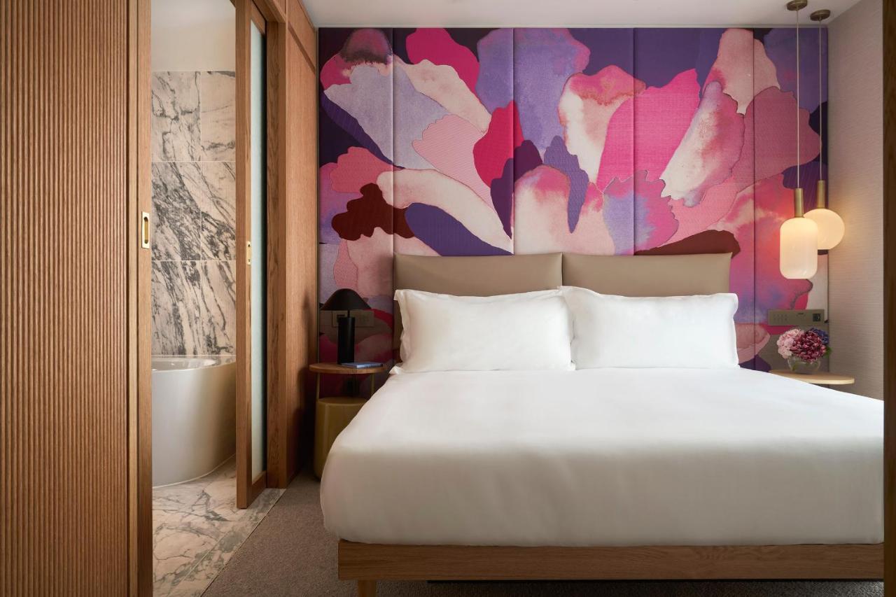 The Botree - Preferred Hotels And Resorts London Ngoại thất bức ảnh A bedroom at the hotel