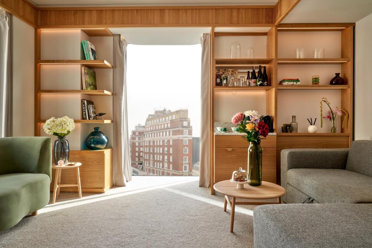 The Botree - Preferred Hotels And Resorts London Ngoại thất bức ảnh A room at the London Curtain Club